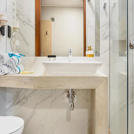 Ξενοδοχείο με διαμερίσματα Browar Luxury Old Town 24h Πόζναν