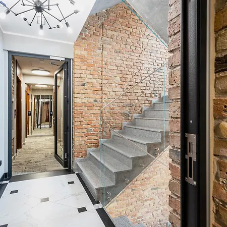 Browar Luxury Old Town 24h